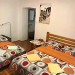 Sunny Apartment. 5 Minutes Walk From Main Sqare.