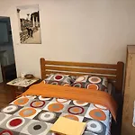 Sunny Apartment. 5 Minutes Walk From Main Sqare.