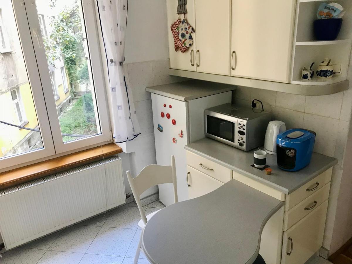 Apartment Sunny Apartment. 5 Minutes Walk From Main Sqare. *